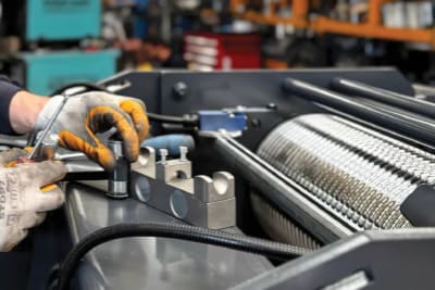 Двухбалочный мостовой кран для производственных линий завода